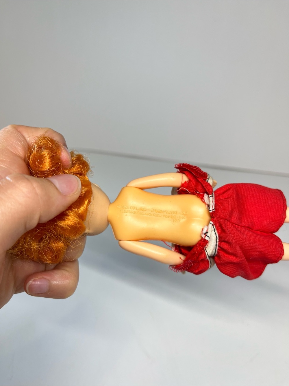 Vintage 1982 Annie Little Orphan Doll Red Hair 6" Toy Knickerbocker Movie Girl - Picture 3 of 13
